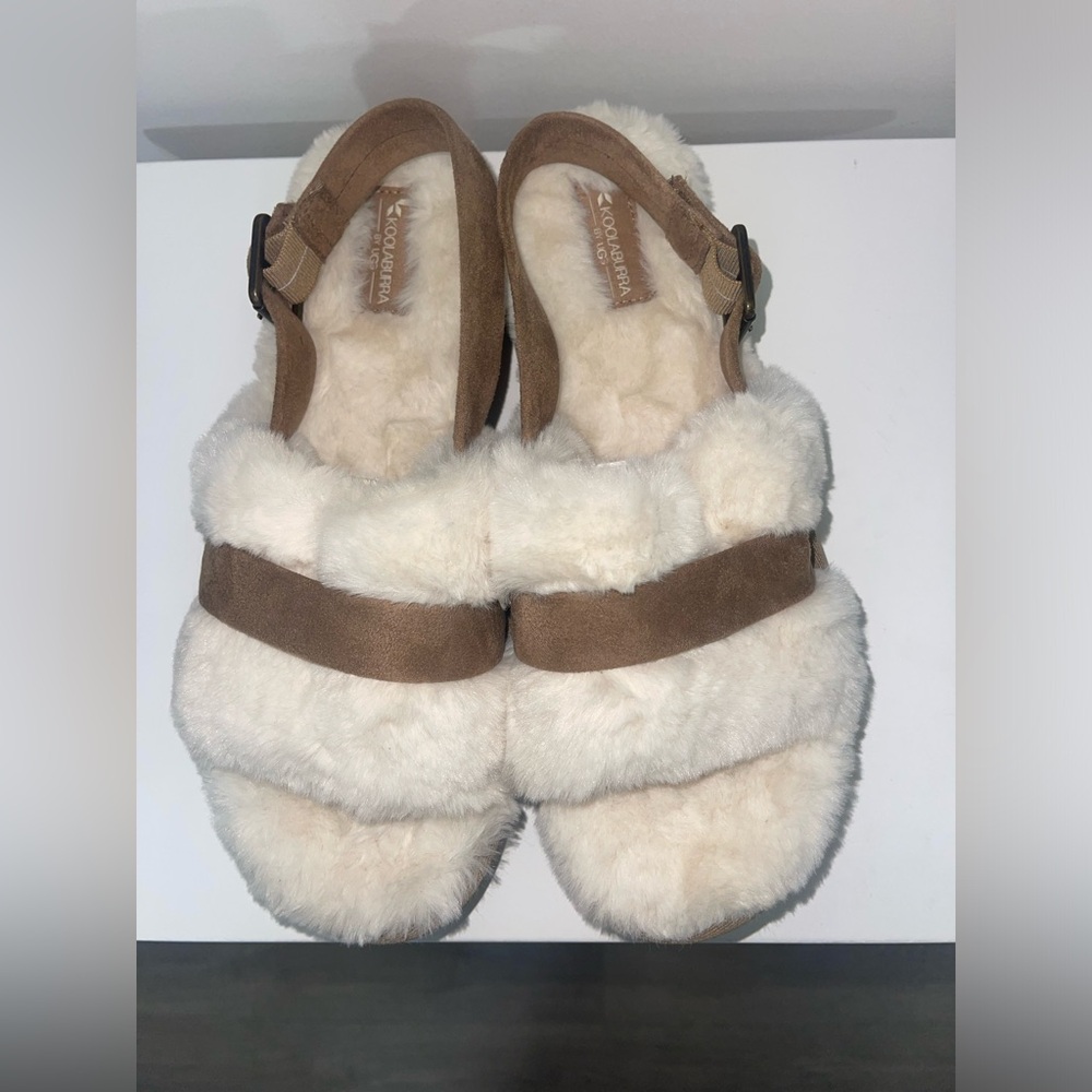 Koolaburra Cream and Brown Fur Sandals